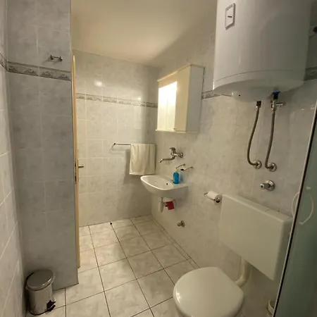 Apartment Grscica 3 *