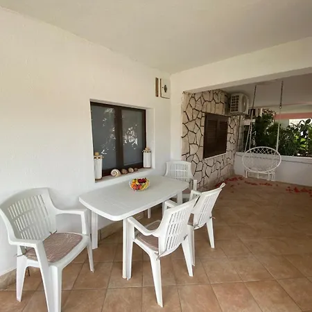 Apartment Grscica 3 Blato (Korcula)